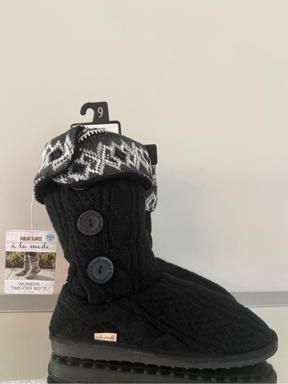 🆕 MUK LUKS À La Mode Sweater Boots Women’s Size 9 Black Knit High Slipper Boot - Picture 2 of 13